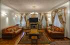 5 Bed House with En Suite in Runda - 3
