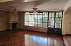 5 Bed Townhouse with En Suite at Hatheru Road - 2