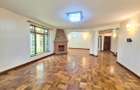 5 Bed Townhouse with En Suite at Lavington - 6