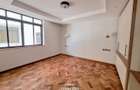4 Bed Apartment with En Suite at Riverside Drive - 3