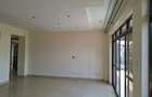3 Bed Apartment with En Suite in Westlands Area - 8
