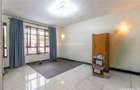 5 Bed Townhouse with En Suite in Lavington - 14