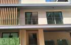 5 Bed Townhouse with En Suite in Lavington - 6