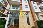 5 Bed House with En Suite in Lavington - 2