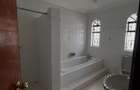 5 Bed Townhouse with En Suite at Riverside Drive - 10