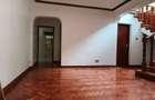 5 Bed House with En Suite in Runda - 13