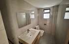 3 Bed Apartment with En Suite in Riverside - 11