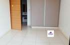 4 Bed Apartment with En Suite in Parklands - 12