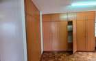5 Bed Townhouse with En Suite at Lavington Green - 18