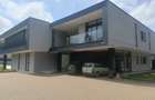 5 Bed House with En Suite at Nyari - 2