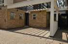 4 Bed Villa with En Suite in Lavington - 3