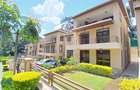 5 Bed Townhouse with En Suite at Lavington Green - 3