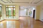5 Bed Townhouse with En Suite at Riverside Drive - 13