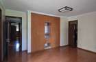 4 Bed House with En Suite in Runda - 12