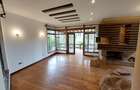 5 Bed House with En Suite at Lake View - 10