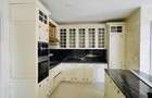 4 Bed Apartment with En Suite at 2026-510 - 1