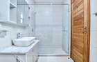 5 Bed Townhouse with En Suite in Lavington - 2