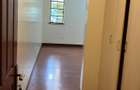 3 Bed Apartment with Swimming Pool at Near Brookside Gardens - 11