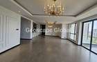 3 Bed Apartment with En Suite in Riverside - 16