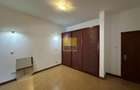 4 Bed Townhouse in Parklands - 10