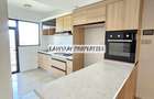 3 Bed Apartment with En Suite in Riverside - 3