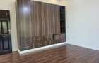 5 Bed House with En Suite in Runda - 18