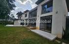 5 Bed House with En Suite in Runda - 11