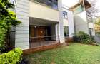5 Bed Townhouse with En Suite in Spring Valley - 12