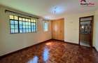4 Bed Townhouse with En Suite in Runda - 11