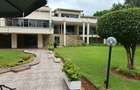 2,120 ft² Office with Service Charge Included at Lavington - 5