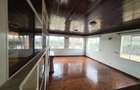 6 Bed House with En Suite in Garden Estate - 14
