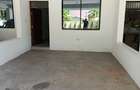 4 Bed Townhouse with En Suite at Off Links Road - 2