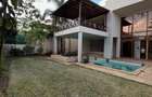5 Bed Townhouse with En Suite at Convent Drive - 1