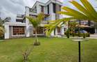 6 Bed House with En Suite in Karen - 1