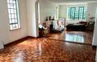 5 Bed Villa with En Suite in Lavington - 14