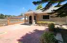 3 Bed House with En Suite at Acacia - 2