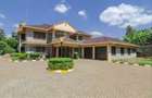 5 Bed House with En Suite in Runda - 1
