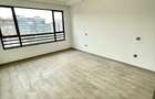 3 Bed Apartment with En Suite in Riverside - 6