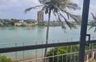 3 Bed Apartment in Tudor - 4