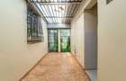 5 Bed Townhouse with En Suite at Ring Road - 8