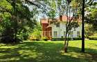 5 Bed Townhouse with En Suite in Rosslyn - 1