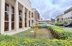 5 Bed Townhouse with En Suite at Lavington Green - 14