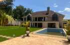 6 Bed House with En Suite in Runda - 1