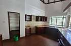 5 Bed Townhouse with En Suite in Kitisuru - 18