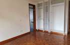 5 Bed House with En Suite at Rosslyn - 13
