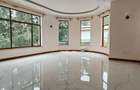 4 Bed House with En Suite at Nyari - 5