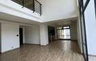 4 Bed Apartment with En Suite at Riverside Drive - 4