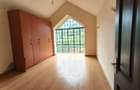 5 Bed Townhouse with En Suite in Karen - 18