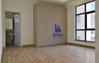 3 Bed Apartment with En Suite in Riverside - 7