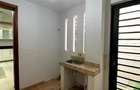 5 Bed Villa with En Suite in Spring Valley - 5
